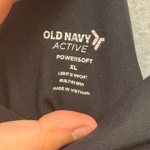 Old navy active power soft crop top built in bra solid black super stretch - Picture 3 of 5